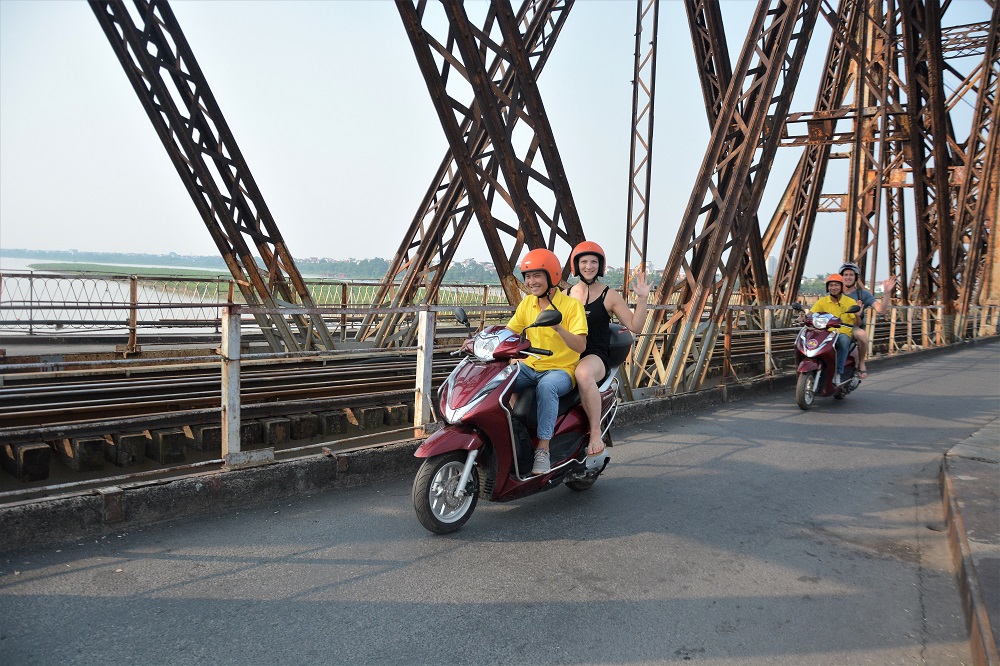 Asia Motorbike Adventures Hanoi – The Original Vespa Tours – Motorbike Tours Hanoi – Hanoi Jeep Tours – Hanoi Bicycle Tours- Hanoi Food Tours