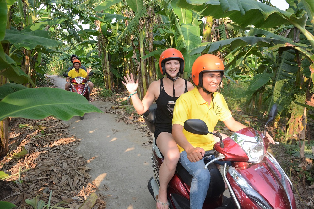 Asia Motorbike Adventures Hanoi – The Original Vespa Tours – Motorbike Tours Hanoi – Hanoi Jeep Tours – Hanoi Bicycle Tours- Hanoi Food Tours
