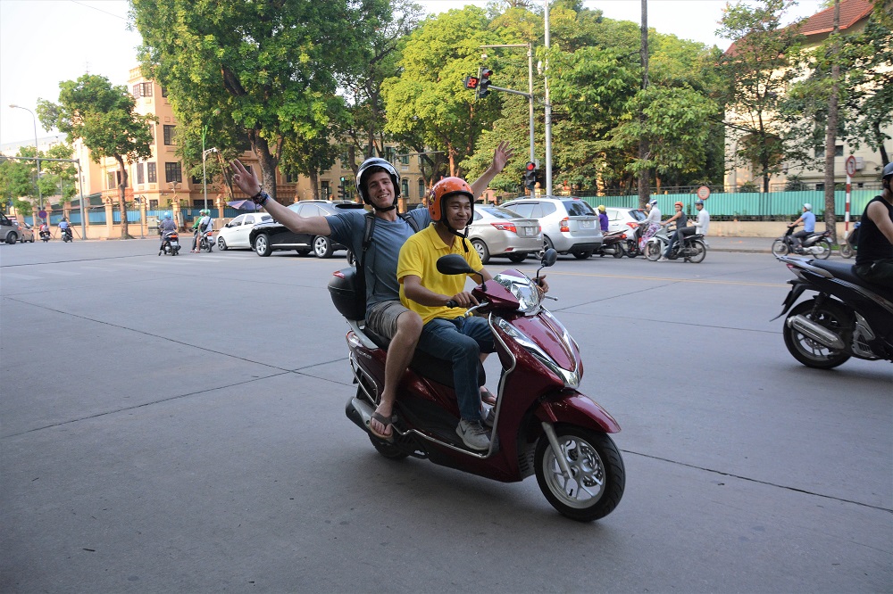 Asia Motorbike Adventures Hanoi – The Original Vespa Tours – Motorbike Tours Hanoi – Hanoi Jeep Tours – Hanoi Bicycle Tours- Hanoi Food Tours