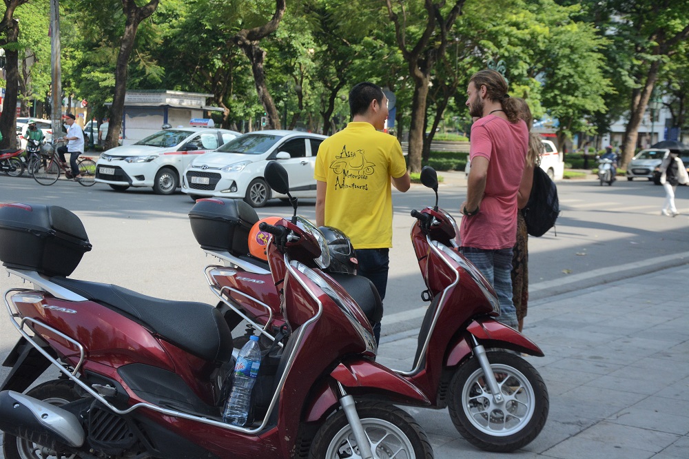 Asia Motorbike Adventures Hanoi – The Original Vespa Tours – Motorbike Tours Hanoi – Hanoi Jeep Tours – Hanoi Bicycle Tours- Hanoi Food Tours