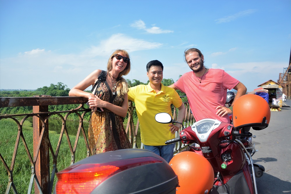 Asia Motorbike Adventures Hanoi – The Original Vespa Tours – Motorbike Tours Hanoi – Hanoi Jeep Tours – Hanoi Bicycle Tours- Hanoi Food Tours