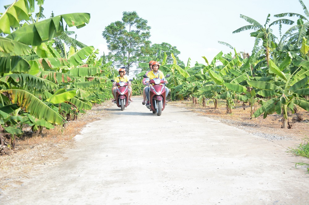 Asia Motorbike Adventures Hanoi – The Original Vespa Tours – Motorbike Tours Hanoi – Hanoi Jeep Tours – Hanoi Bicycle Tours- Hanoi Food Tours