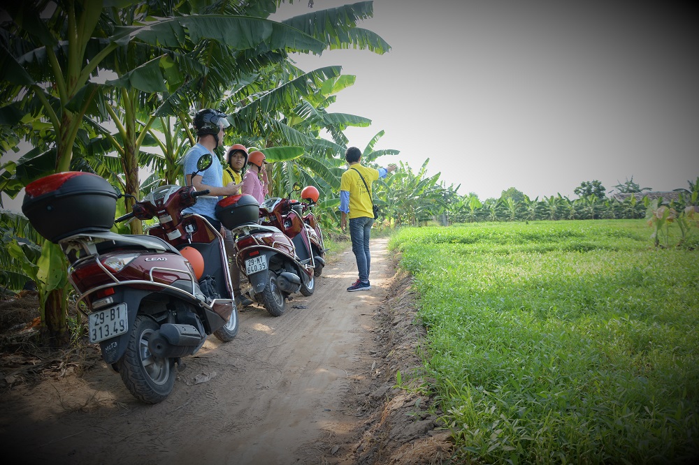 Asia Motorbike Adventures Hanoi – The Original Vespa Tours – Motorbike Tours Hanoi – Hanoi Jeep Tours – Hanoi Bicycle Tours- Hanoi Food Tours