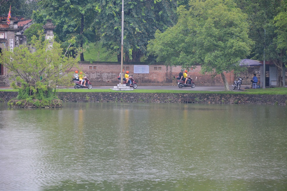 Asia Motorbike Adventures Hanoi – The Original Vespa Tours – Motorbike Tours Hanoi – Hanoi Jeep Tours – Hanoi Bicycle Tours- Hanoi Food Tours