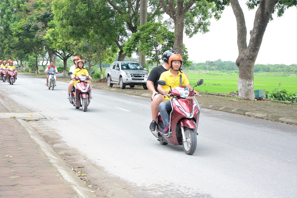 Asia Motorbike Adventures Hanoi – The Original Vespa Tours – Motorbike Tours Hanoi – Hanoi Jeep Tours – Hanoi Bicycle Tours- Hanoi Food Tours