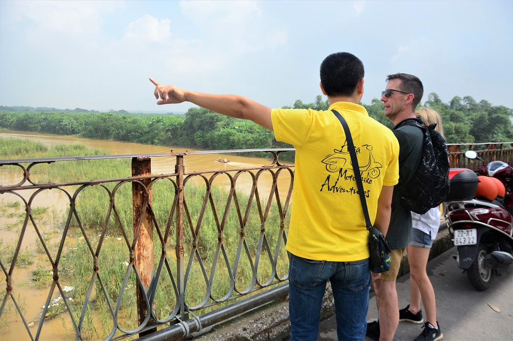 Asia Motorbike Adventures Hanoi – The Original Vespa Tours – Motorbike Tours Hanoi – Hanoi Jeep Tours – Hanoi Bicycle Tours- Hanoi Food Tours