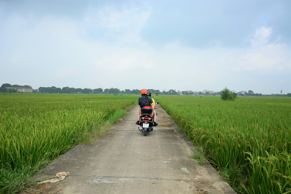 Asia Motorbike Adventures Hanoi – The Original Vespa Tours – Motorbike Tours Hanoi – Hanoi Jeep Tours – Hanoi Bicycle Tours- Hanoi Food Tours