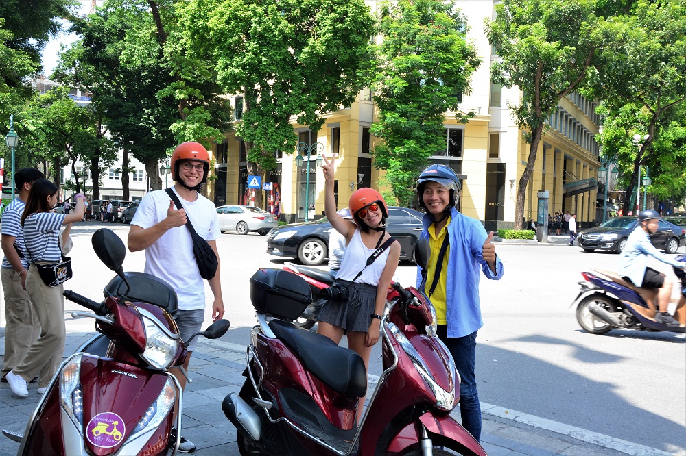 Asia Motorbike Adventures Hanoi – The Original Vespa Tours – Motorbike Tours Hanoi – Hanoi Jeep Tours – Hanoi Bicycle Tours- Hanoi Food Tours