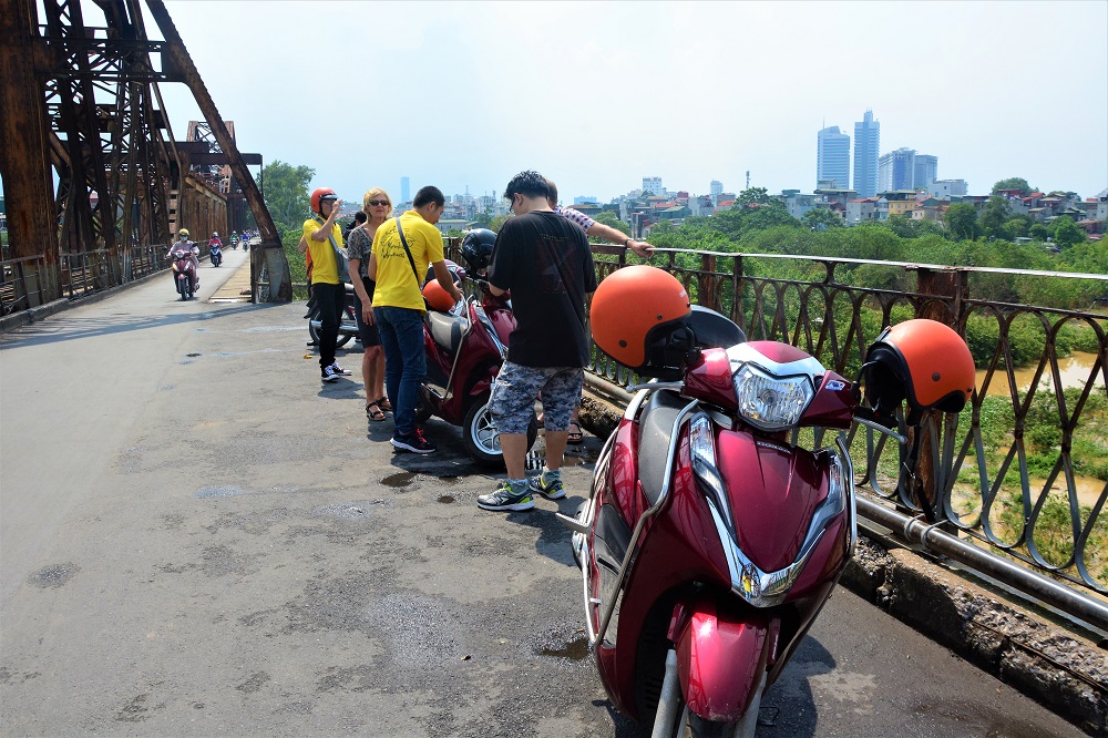 Asia Motorbike Adventures Hanoi – The Original Vespa Tours – Motorbike Tours Hanoi – Hanoi Jeep Tours – Hanoi Bicycle Tours- Hanoi Food Tours
