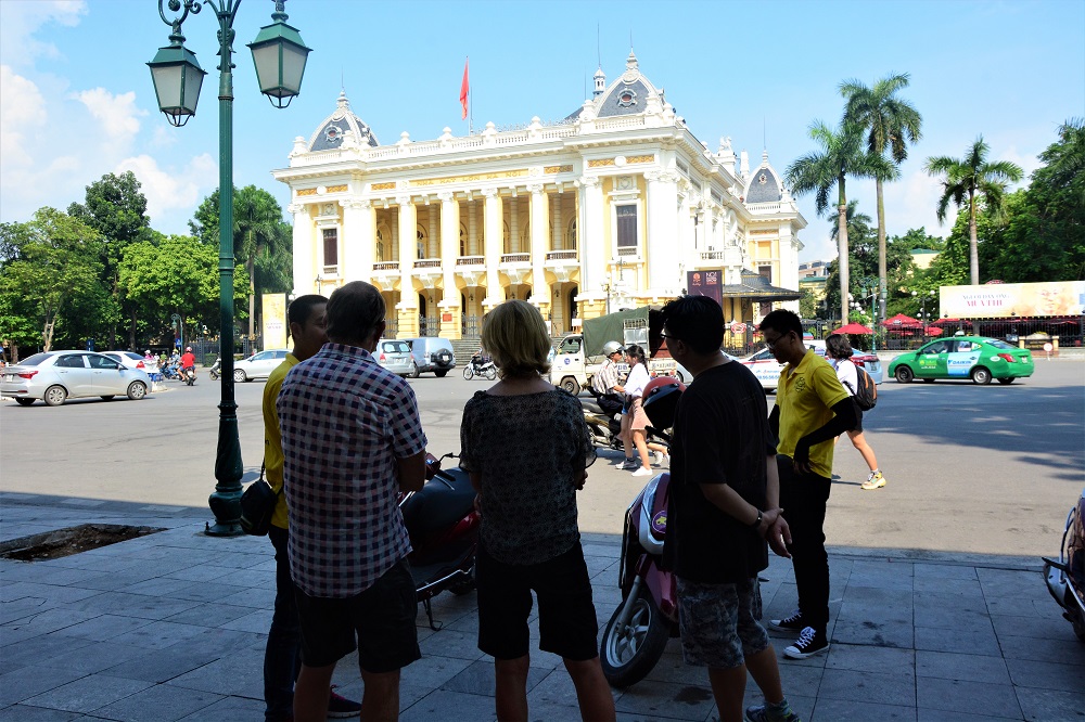 Asia Motorbike Adventures Hanoi – The Original Vespa Tours – Motorbike Tours Hanoi – Hanoi Jeep Tours – Hanoi Bicycle Tours- Hanoi Food Tours