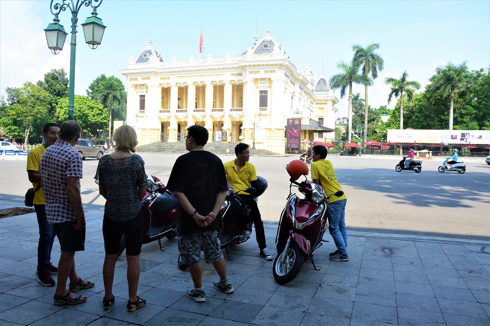 Asia Motorbike Adventures Hanoi – The Original Vespa Tours – Motorbike Tours Hanoi – Hanoi Jeep Tours – Hanoi Bicycle Tours- Hanoi Food Tours