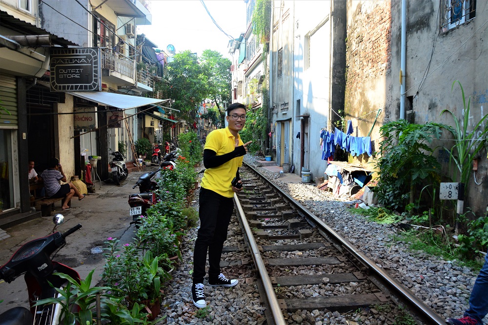 Asia Motorbike Adventures Hanoi – The Original Vespa Tours – Motorbike Tours Hanoi – Hanoi Jeep Tours – Hanoi Bicycle Tours- Hanoi Food Tours