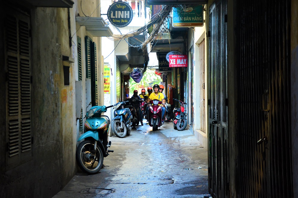 Asia Motorbike Adventures Hanoi – The Original Vespa Tours – Motorbike Tours Hanoi – Hanoi Jeep Tours – Hanoi Bicycle Tours- Hanoi Food Tours
