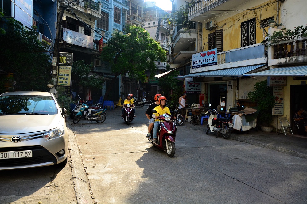 Asia Motorbike Adventures Hanoi – The Original Vespa Tours – Motorbike Tours Hanoi – Hanoi Jeep Tours – Hanoi Bicycle Tours- Hanoi Food Tours