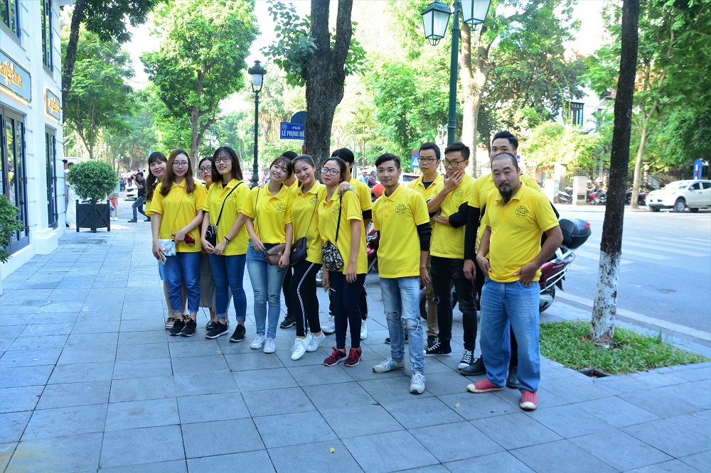 Asia Motorbike Adventures Hanoi – The Original Vespa Tours – Motorbike Tours Hanoi – Hanoi Jeep Tours – Hanoi Bicycle Tours- Hanoi Food Tours