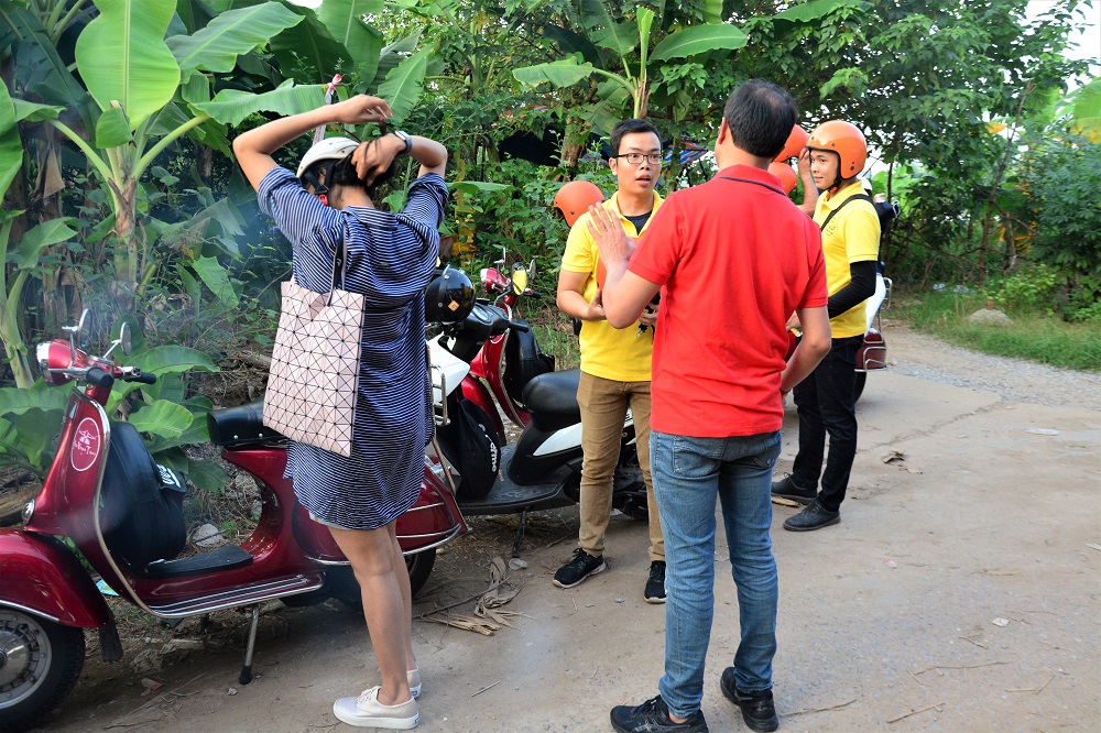 Asia Motorbike Adventures Hanoi – The Original Vespa Tours – Motorbike Tours Hanoi – Hanoi Jeep Tours – Hanoi Bicycle Tours- Hanoi Food Tours