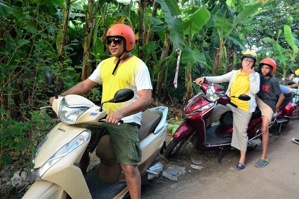 Asia Motorbike Adventures Hanoi – The Original Vespa Tours – Motorbike Tours Hanoi – Hanoi Jeep Tours – Hanoi Bicycle Tours- Hanoi Food Tours