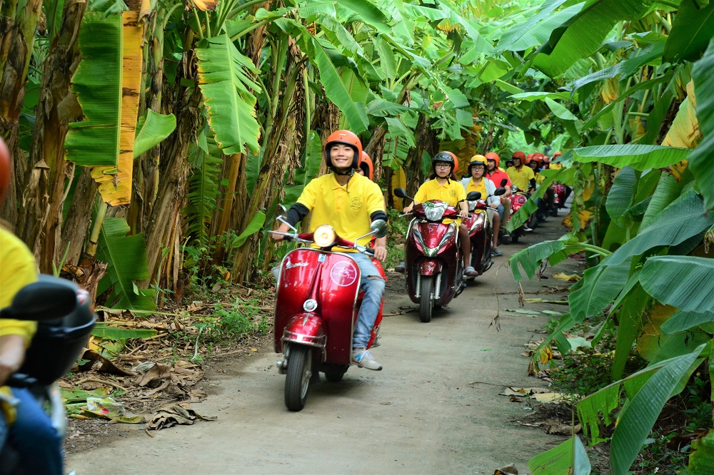Asia Motorbike Adventures Hanoi – The Original Vespa Tours – Motorbike Tours Hanoi – Hanoi Jeep Tours – Hanoi Bicycle Tours- Hanoi Food Tours