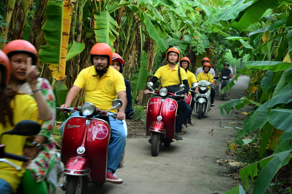 Asia Motorbike Adventures Hanoi – The Original Vespa Tours – Motorbike Tours Hanoi – Hanoi Jeep Tours – Hanoi Bicycle Tours- Hanoi Food Tours