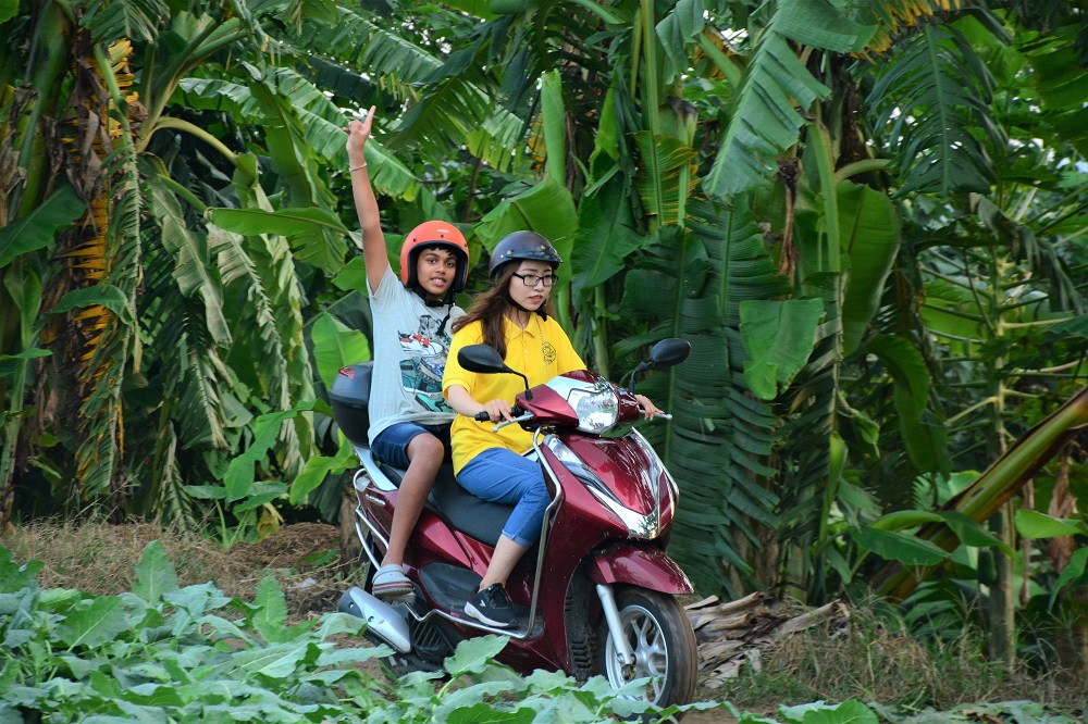 Asia Motorbike Adventures Hanoi – The Original Vespa Tours – Motorbike Tours Hanoi – Hanoi Jeep Tours – Hanoi Bicycle Tours- Hanoi Food Tours