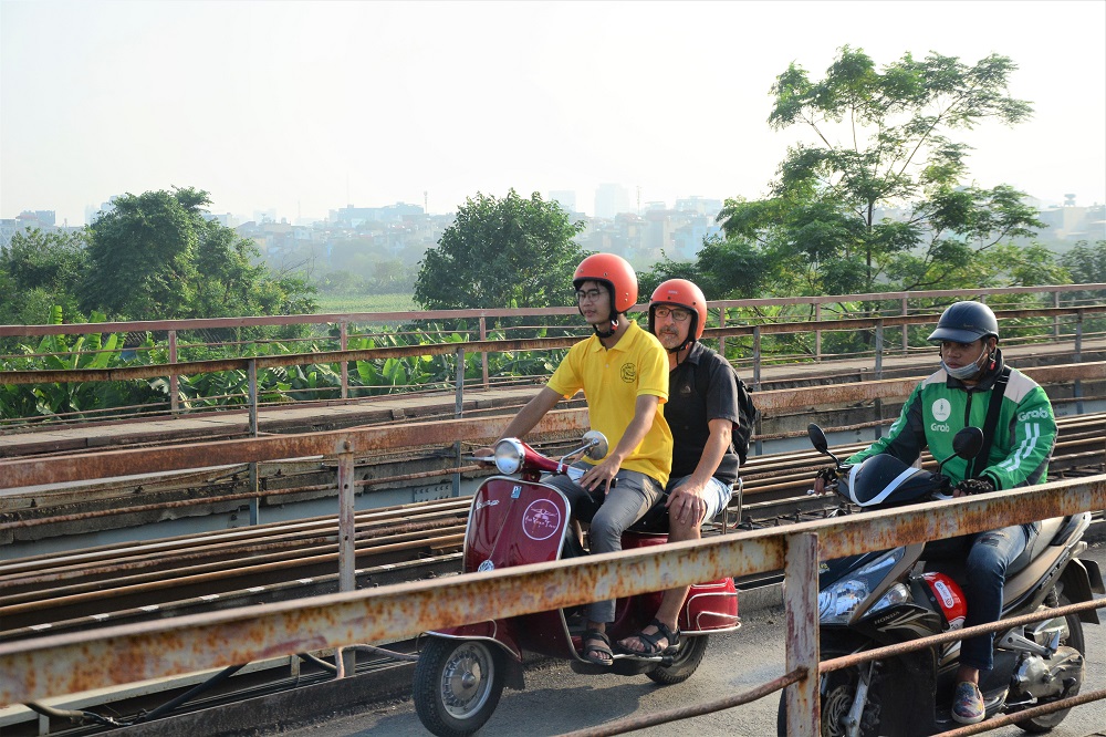 Asia Motorbike Adventures Hanoi – The Original Vespa Tours – Motorbike Tours Hanoi – Hanoi Jeep Tours – Hanoi Bicycle Tours- Hanoi Food Tours
