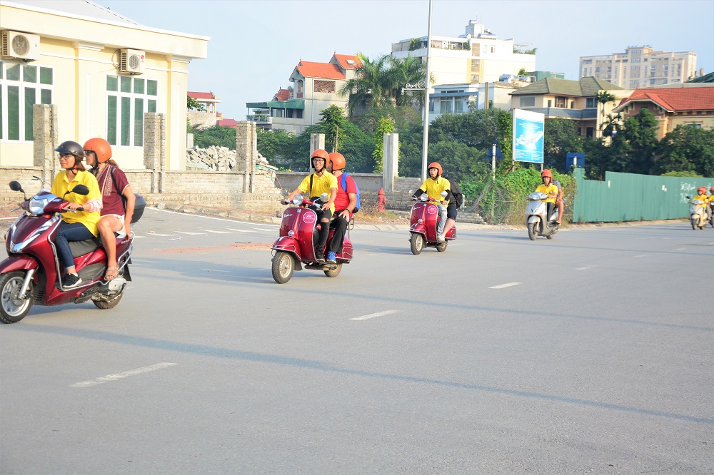 Asia Motorbike Adventures Hanoi – The Original Vespa Tours – Motorbike Tours Hanoi – Hanoi Jeep Tours – Hanoi Bicycle Tours- Hanoi Food Tours