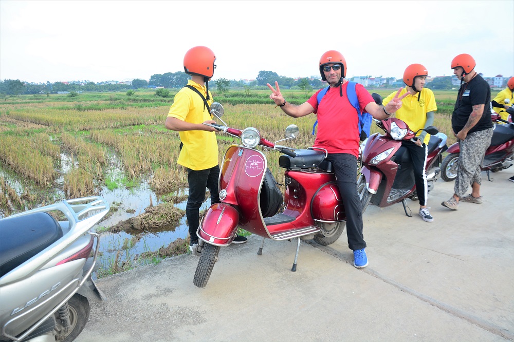 Asia Motorbike Adventures Hanoi – The Original Vespa Tours – Motorbike Tours Hanoi – Hanoi Jeep Tours – Hanoi Bicycle Tours- Hanoi Food Tours