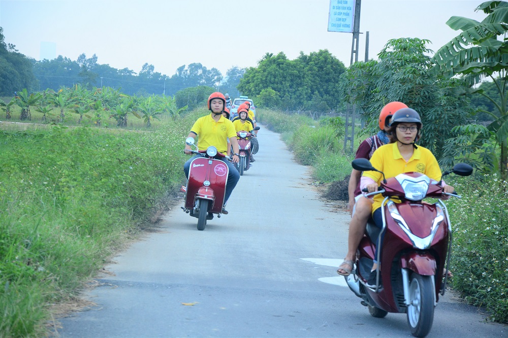 Asia Motorbike Adventures Hanoi – The Original Vespa Tours – Motorbike Tours Hanoi – Hanoi Jeep Tours – Hanoi Bicycle Tours- Hanoi Food Tours