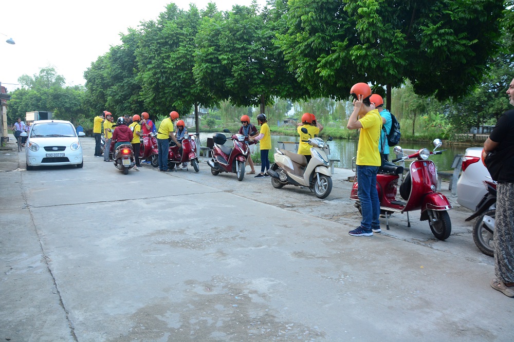 Asia Motorbike Adventures Hanoi – The Original Vespa Tours – Motorbike Tours Hanoi – Hanoi Jeep Tours – Hanoi Bicycle Tours- Hanoi Food Tours