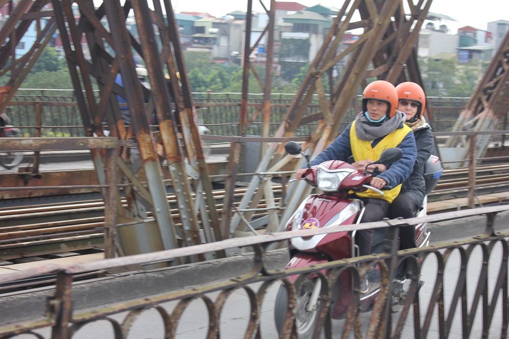 Asia Motorbike Adventures Hanoi – The Original Vespa Tours – Motorbike Tours Hanoi – Hanoi Jeep Tours – Hanoi Bicycle Tours- Hanoi Food Tours