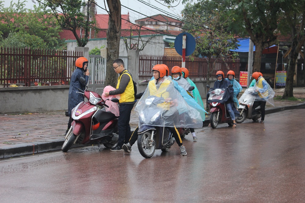 Asia Motorbike Adventures Hanoi – The Original Vespa Tours – Motorbike Tours Hanoi – Hanoi Jeep Tours – Hanoi Bicycle Tours- Hanoi Food Tours