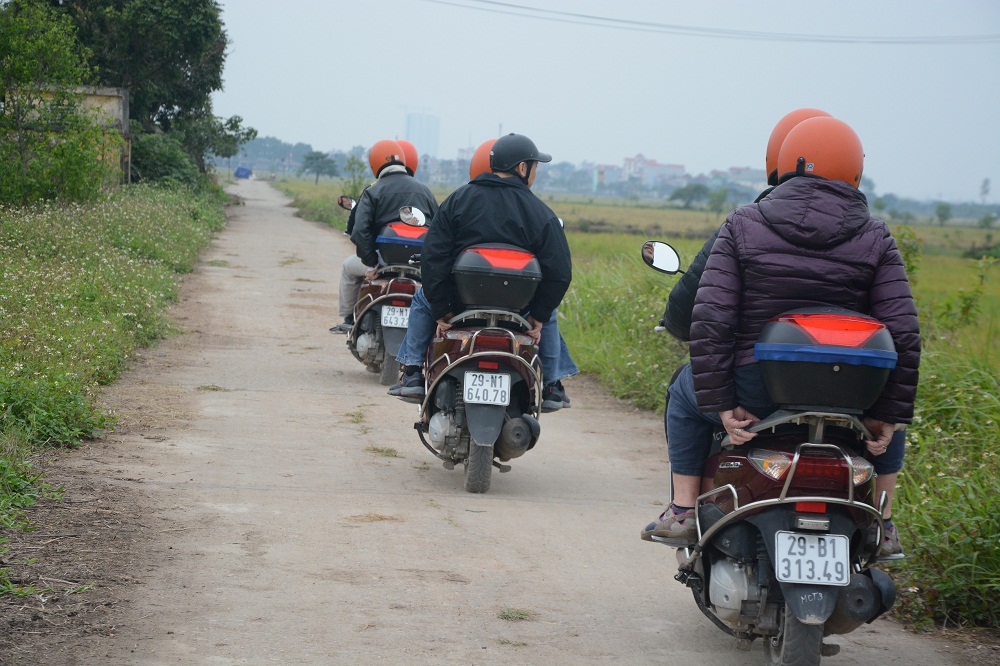 Asia Motorbike Adventures Hanoi – The Original Vespa Tours – Motorbike Tours Hanoi – Hanoi Jeep Tours – Hanoi Bicycle Tours- Hanoi Food Tours