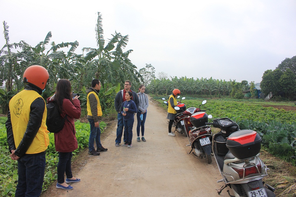 Asia Motorbike Adventures Hanoi – The Original Vespa Tours – Motorbike Tours Hanoi – Hanoi Jeep Tours – Hanoi Bicycle Tours- Hanoi Food Tours