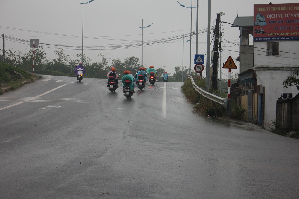 Asia Motorbike Adventures Hanoi – The Original Vespa Tours – Motorbike Tours Hanoi – Hanoi Jeep Tours – Hanoi Bicycle Tours- Hanoi Food Tours