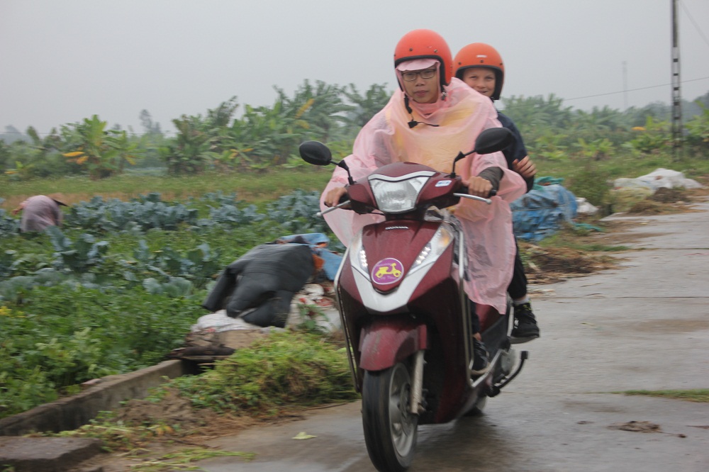 Asia Motorbike Adventures Hanoi – The Original Vespa Tours – Motorbike Tours Hanoi – Hanoi Jeep Tours – Hanoi Bicycle Tours- Hanoi Food Tours