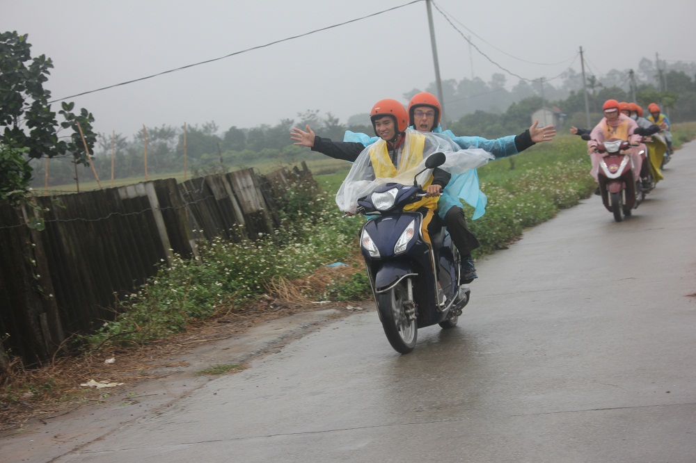 Asia Motorbike Adventures Hanoi – The Original Vespa Tours – Motorbike Tours Hanoi – Hanoi Jeep Tours – Hanoi Bicycle Tours- Hanoi Food Tours