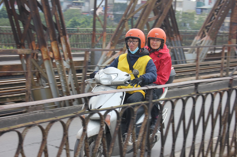 Asia Motorbike Adventures Hanoi – The Original Vespa Tours – Motorbike Tours Hanoi – Hanoi Jeep Tours – Hanoi Bicycle Tours- Hanoi Food Tours