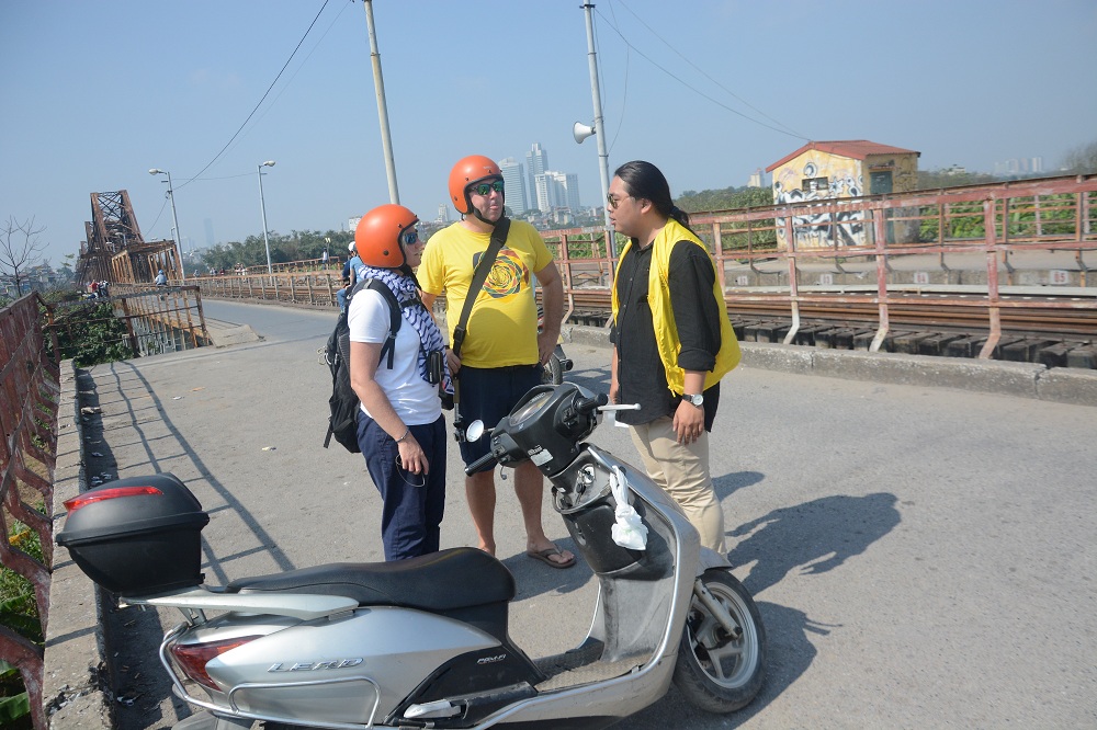 Asia Motorbike Adventures Hanoi – The Original Vespa Tours – Motorbike Tours Hanoi – Hanoi Jeep Tours – Hanoi Bicycle Tours- Hanoi Food Tours