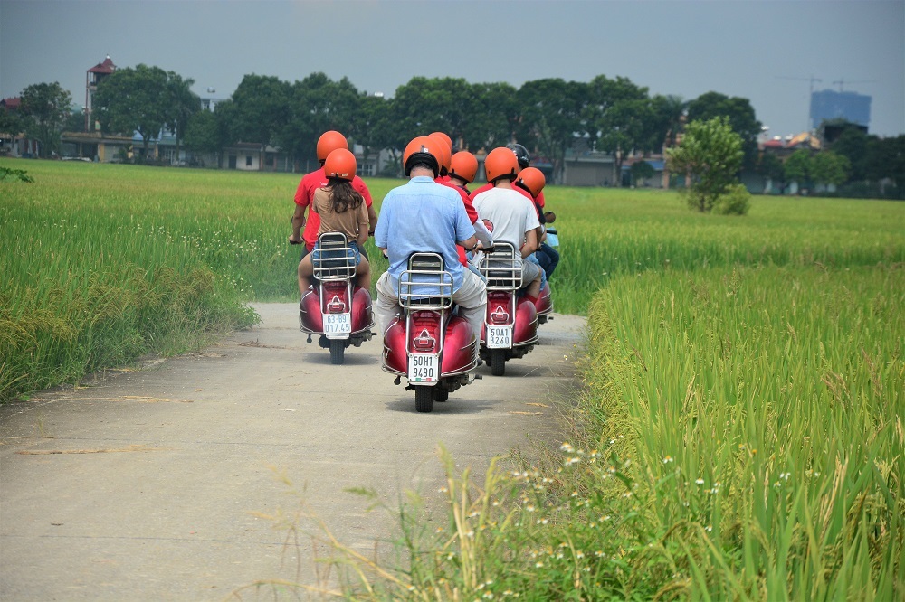 Asia Motorbike Adventures Hanoi – The Original Vespa Tours – Motorbike Tours Hanoi – Hanoi Jeep Tours – Hanoi Bicycle Tours- Hanoi Food Tours