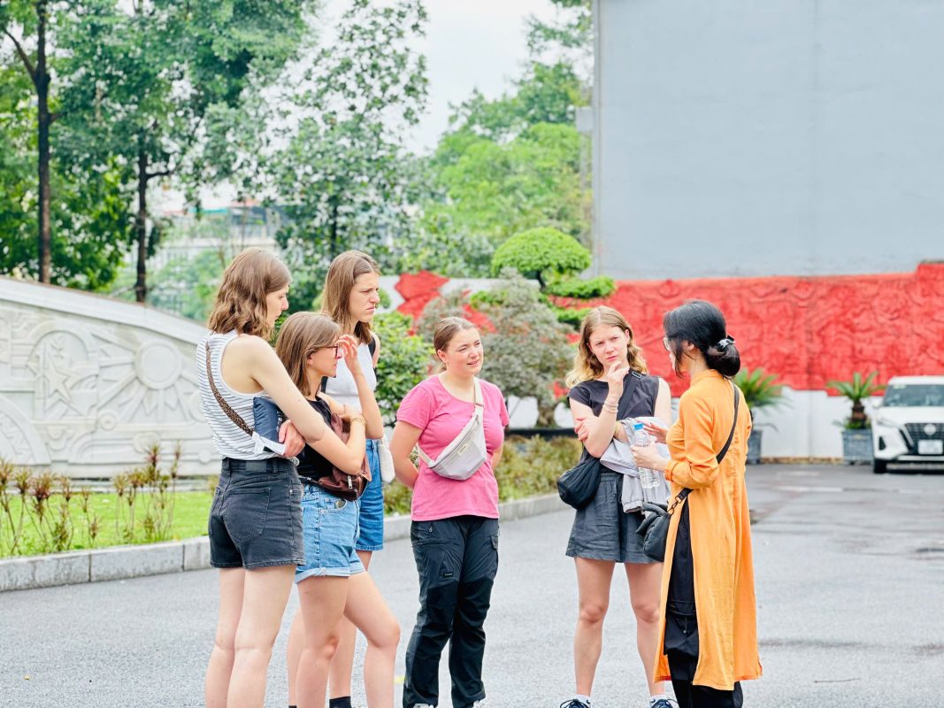 Asia Motorbike Adventures Hanoi – The Original Vespa Tours – Motorbike Tours Hanoi – Hanoi Jeep Tours – Hanoi Bicycle Tours- Hanoi Food Tours